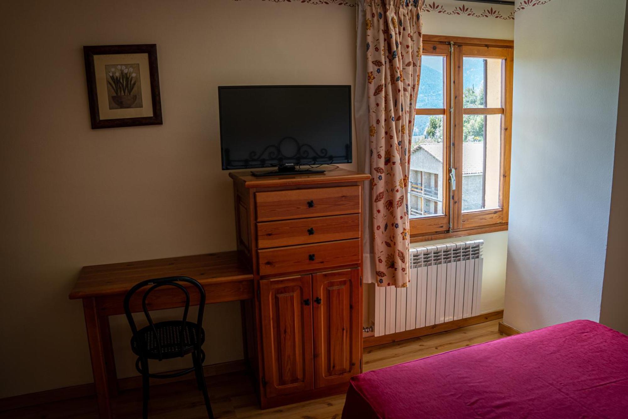 Hostal Cal Francisco Госоль Экстерьер фото